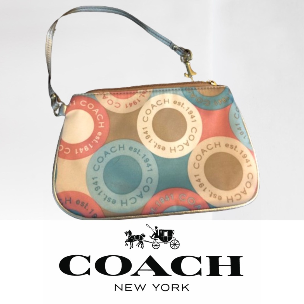 Cute Coach mini bag to carry essentials! Pristine!